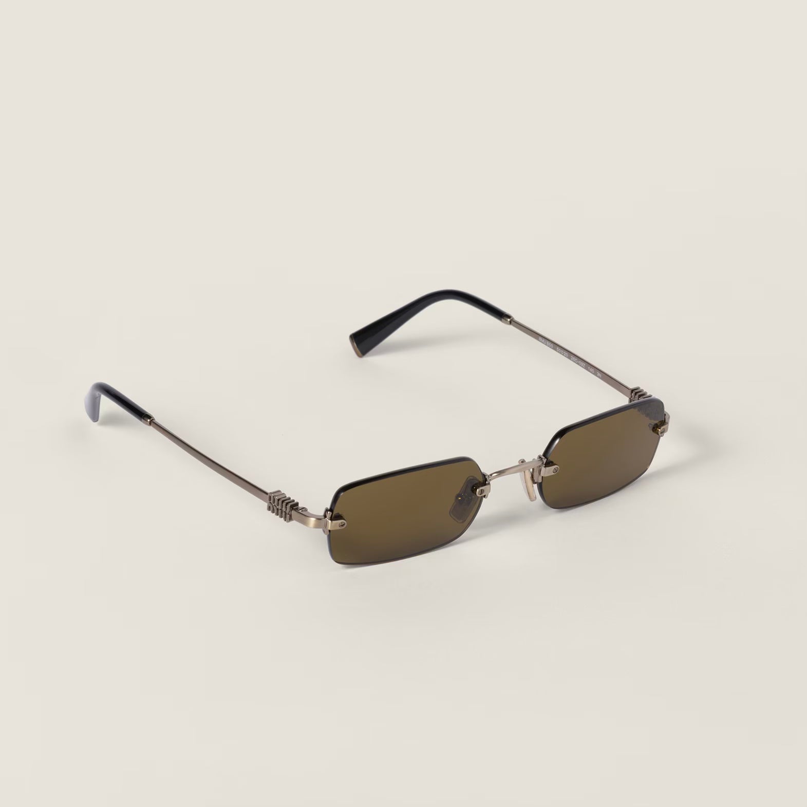 Lunettes de soleil de la collection Miu Miu Eyewear