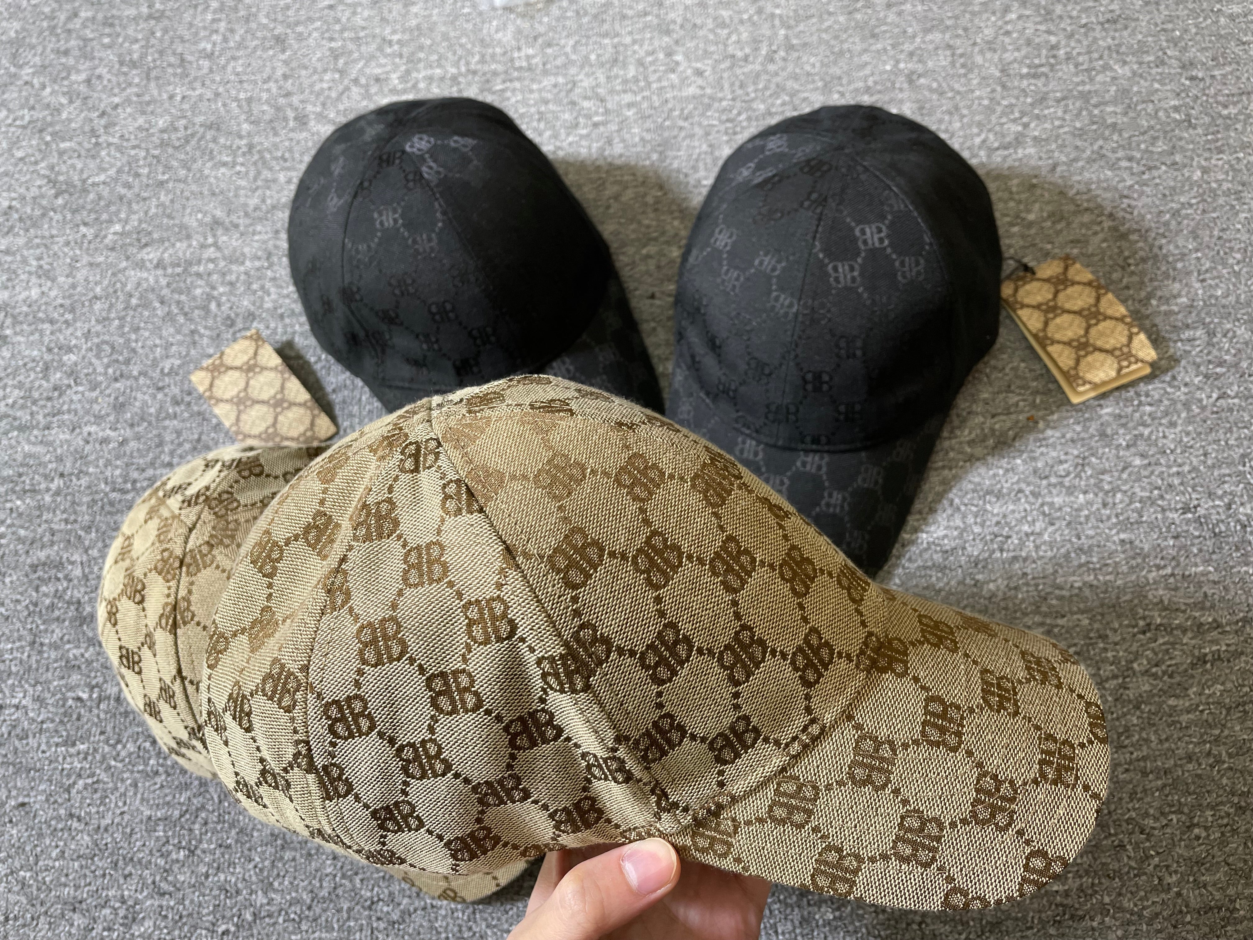Casquette blncg x Gg noir avec ticket
