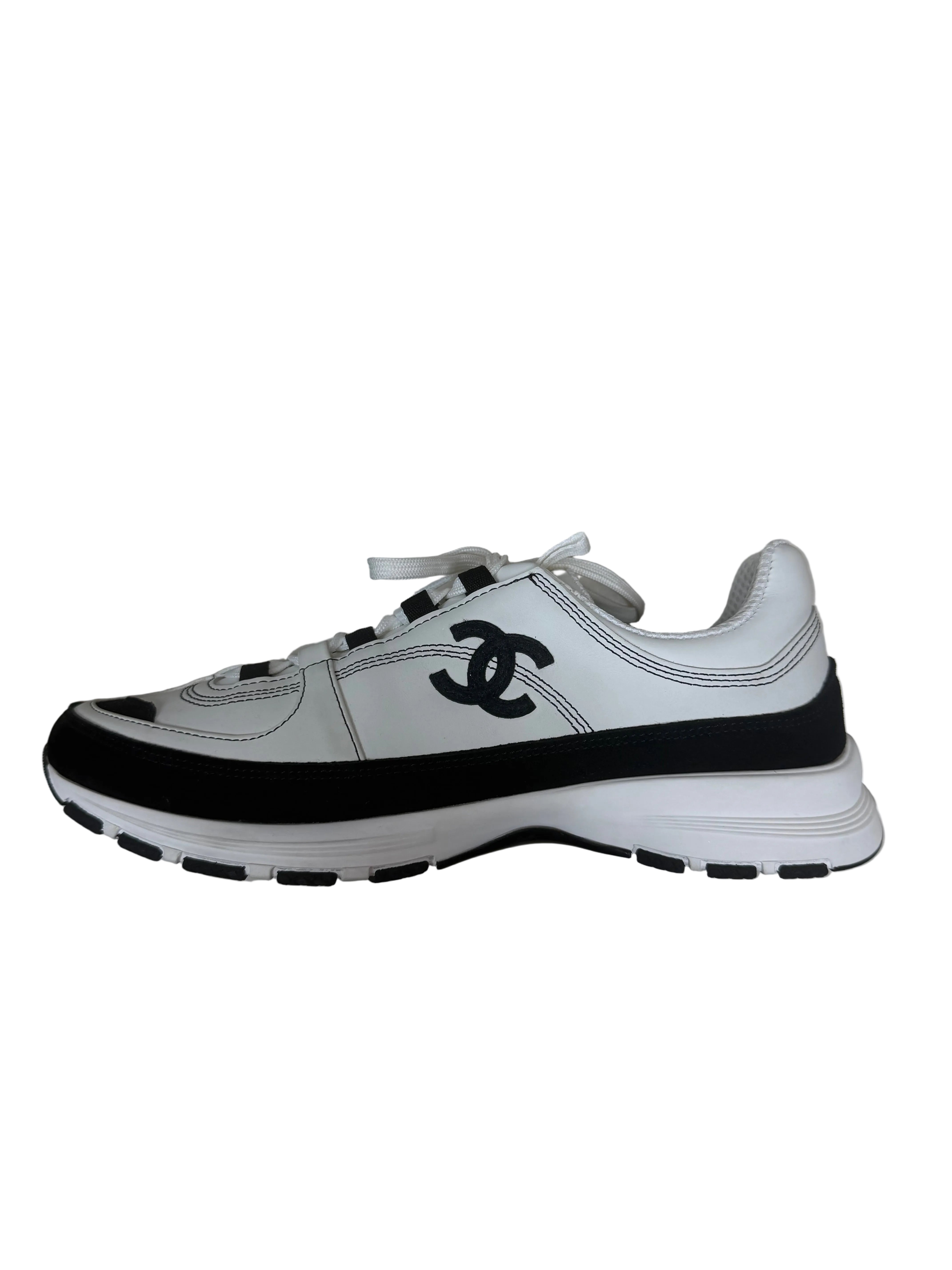 Sneakers Chanel black&white