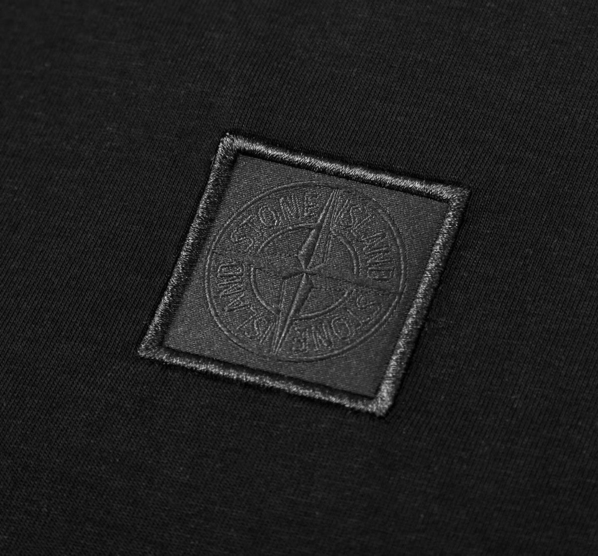 Tee shirt stone noir logo carré