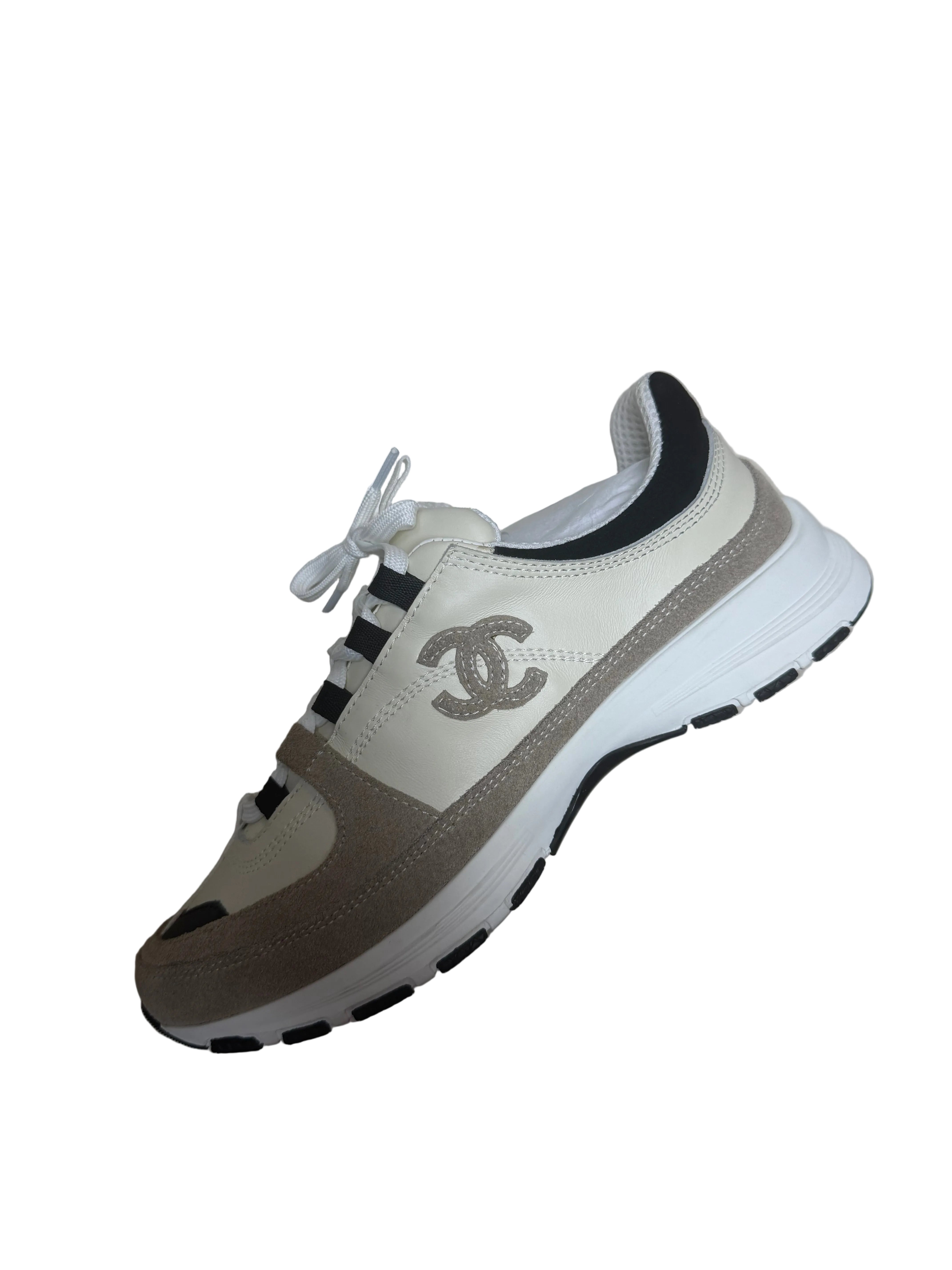 Sneakers Chanel beige