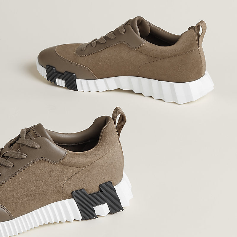 Sneakers hermes boucing beige signe noir