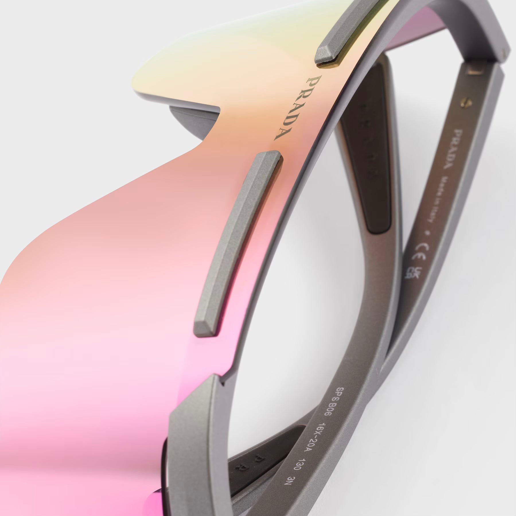 Lunettes de soleil Prada Linea Rossa Active