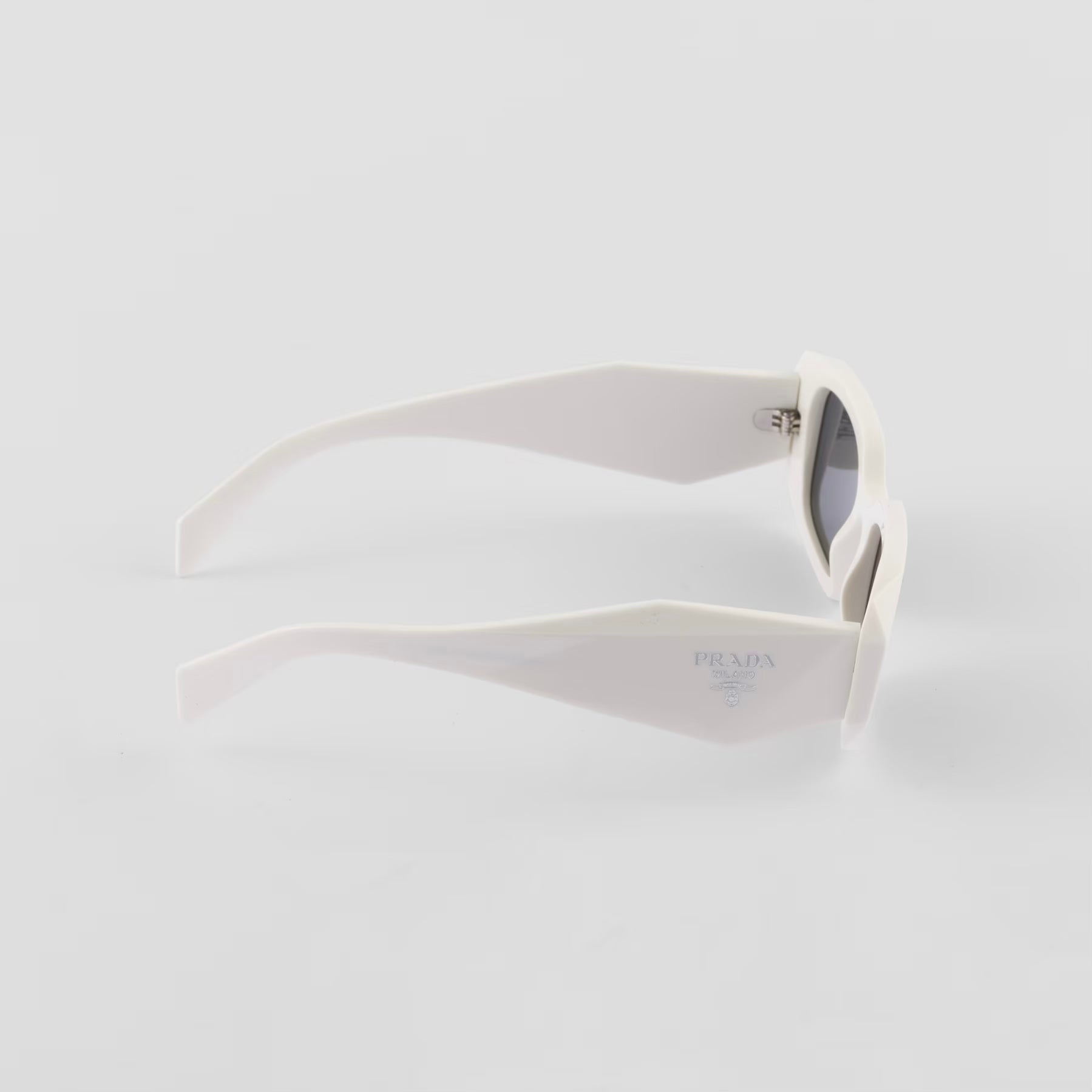 Lunettes de soleil Prada Symbole